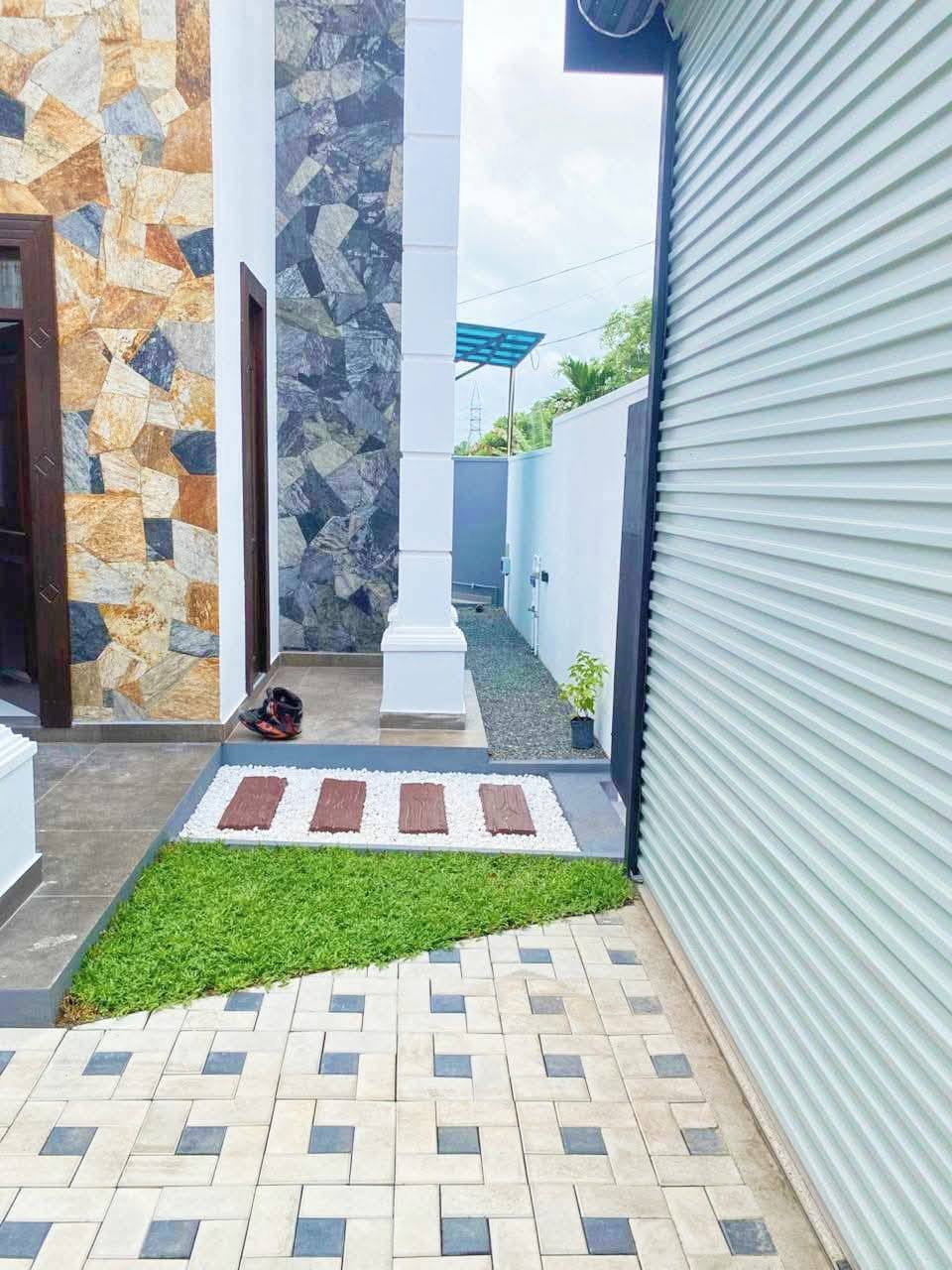 Individual 3BR House For Rent in Mount Lavinia