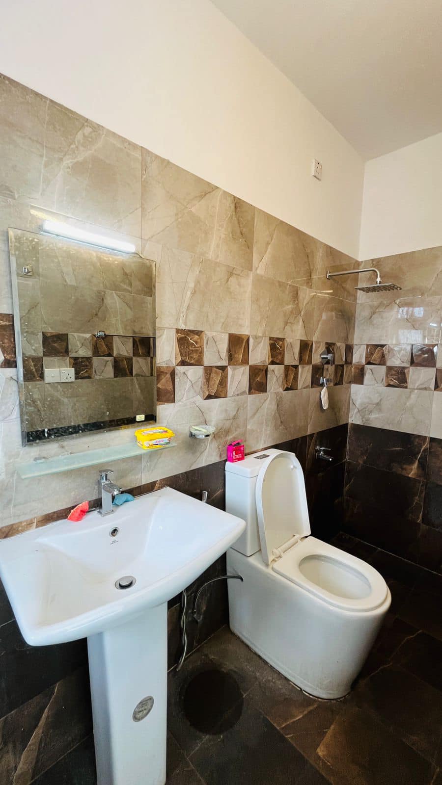 Want to enjoy a luxury living with minimum cost Dehiwala