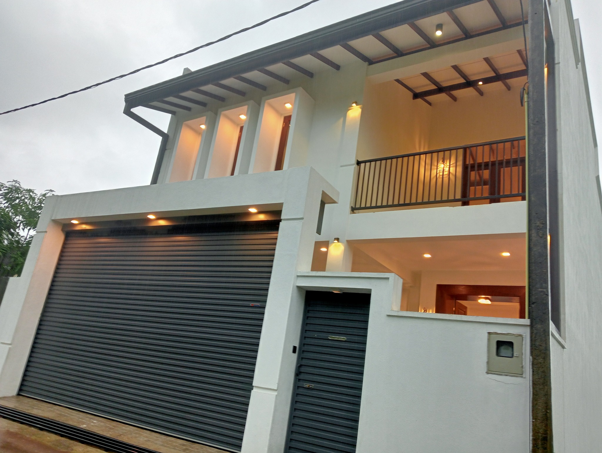 Brand New Luxury House for sale at Kahathuduwa
