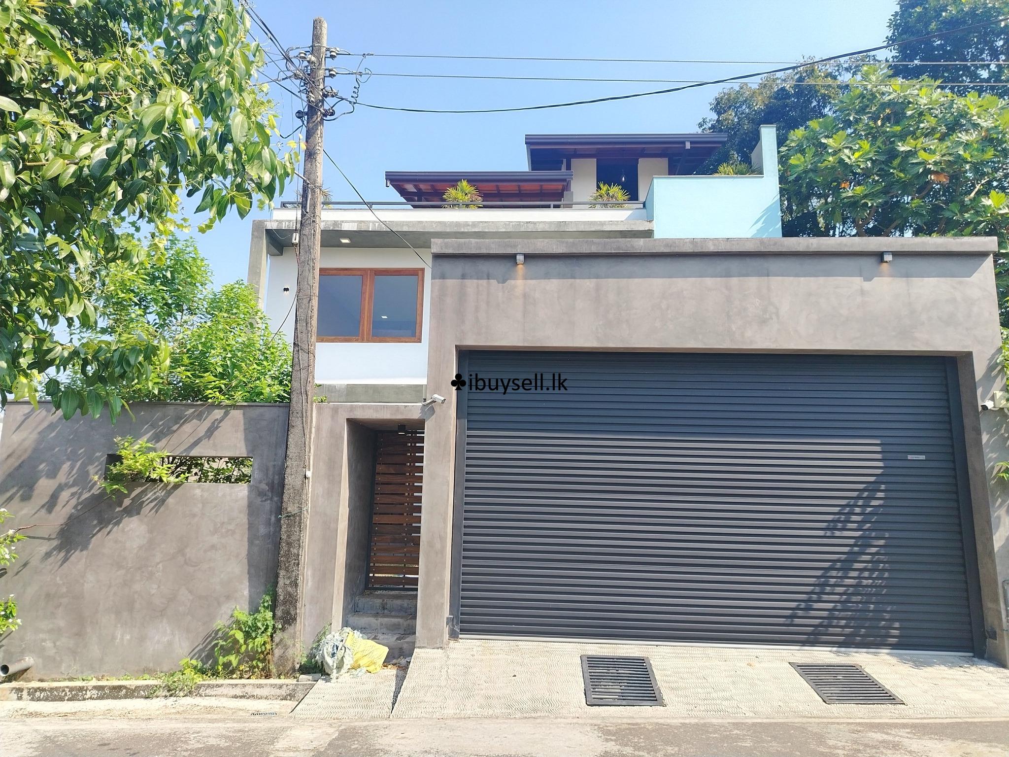 Luxurious Brand new House  For Sale in Kottawa