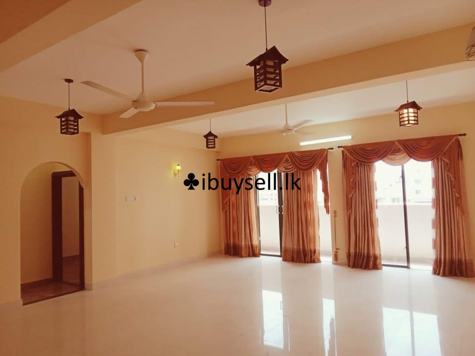 Specious Apartment for sale in Dehiwala