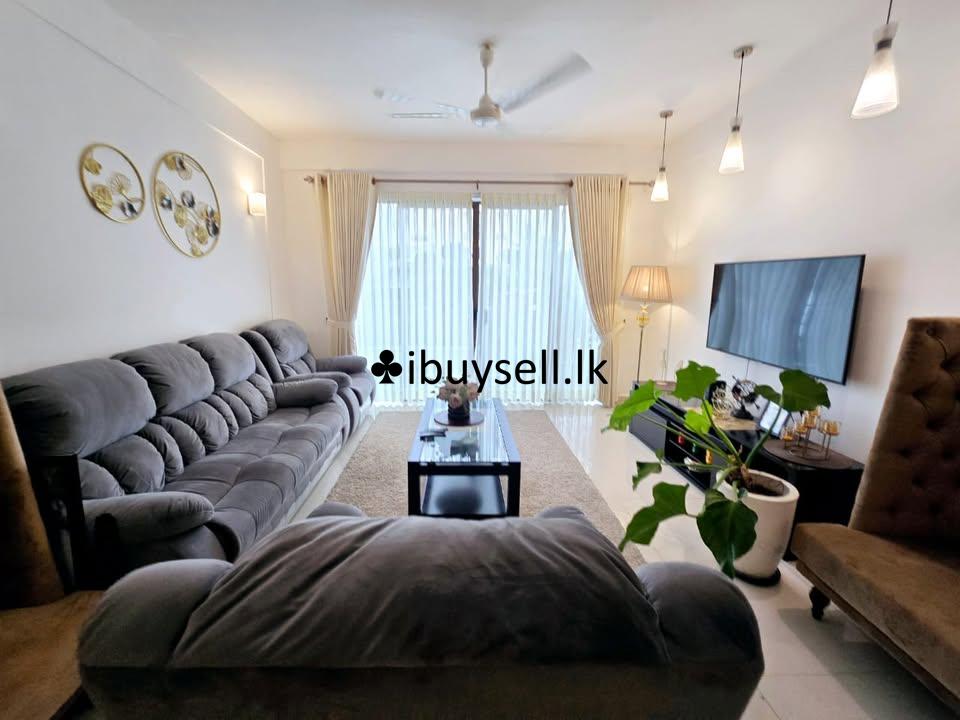 Luxury Apartment For Sale in Temples Road, Mt Lavinia.