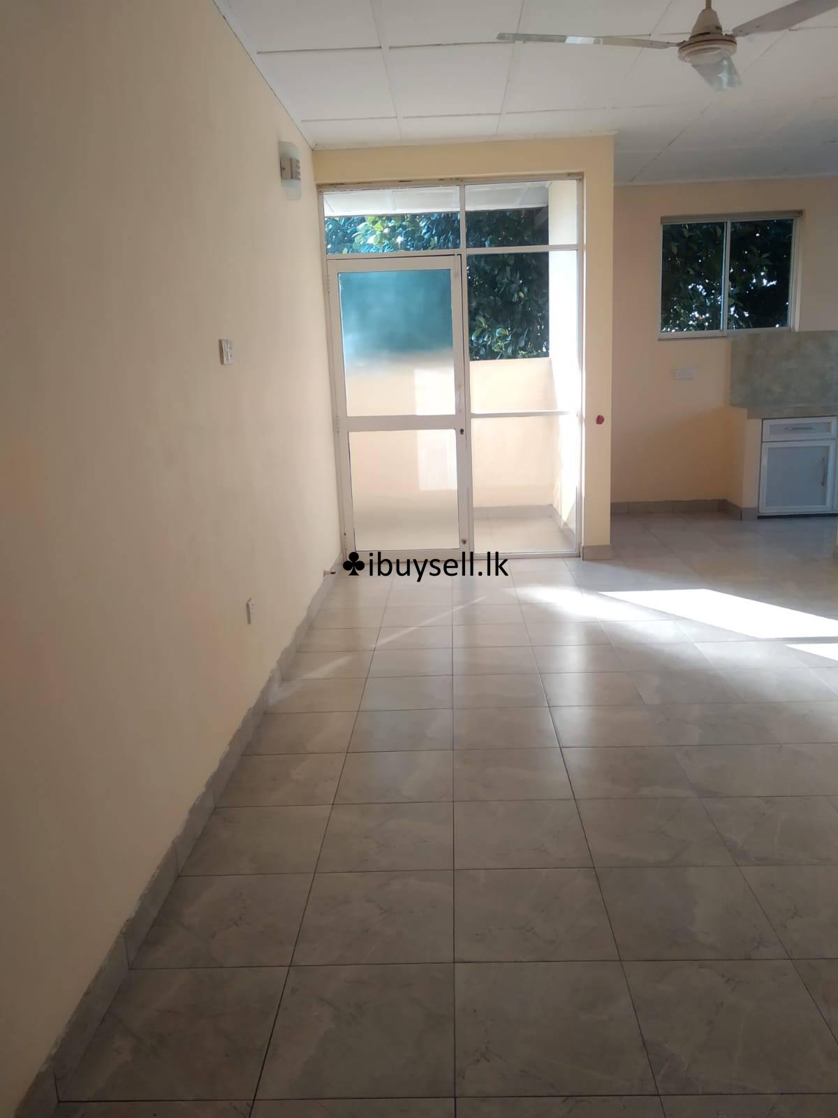 House (apartment in second floor) for Rent in Rajagiriya