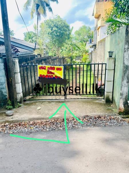 House for sale in Ja ela
