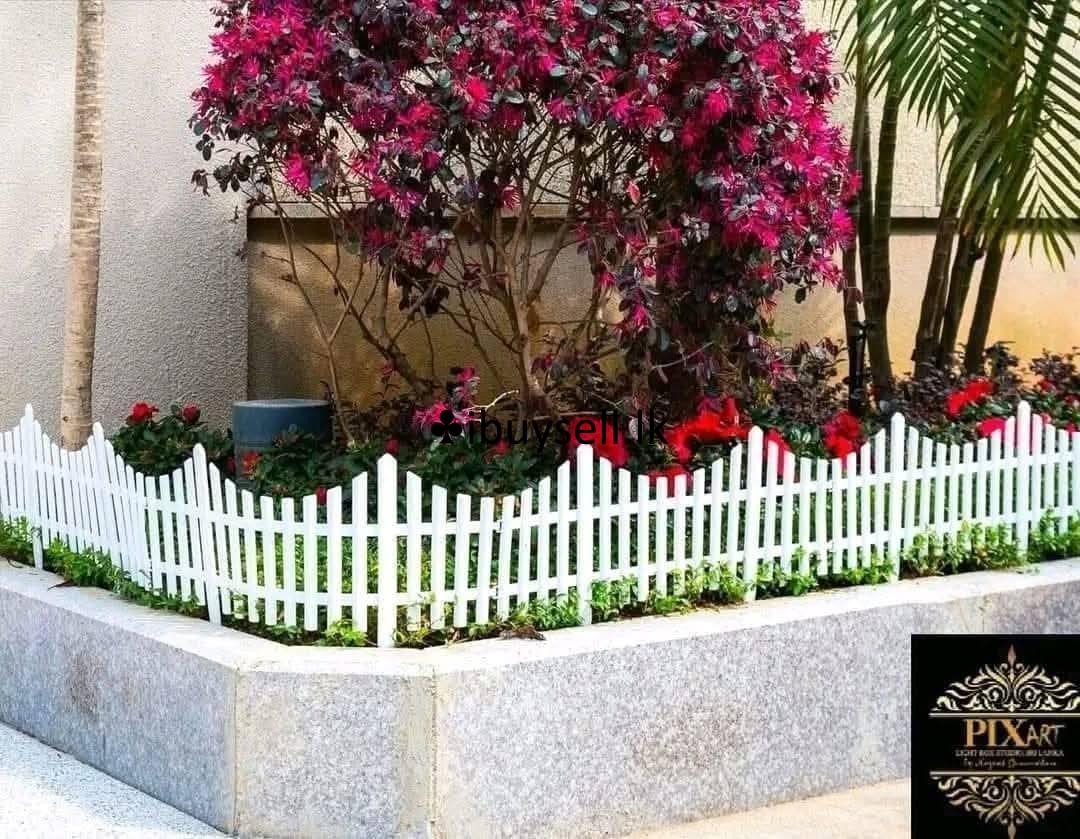 Garden small plastic  fences FOR SALE
