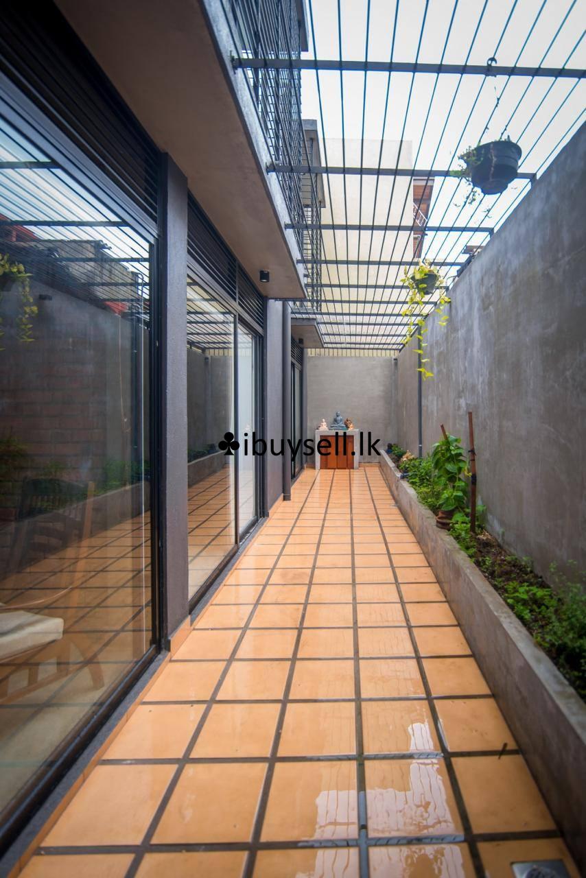 New Luxurious 3 Story  House Sale in Boralesgamuwa