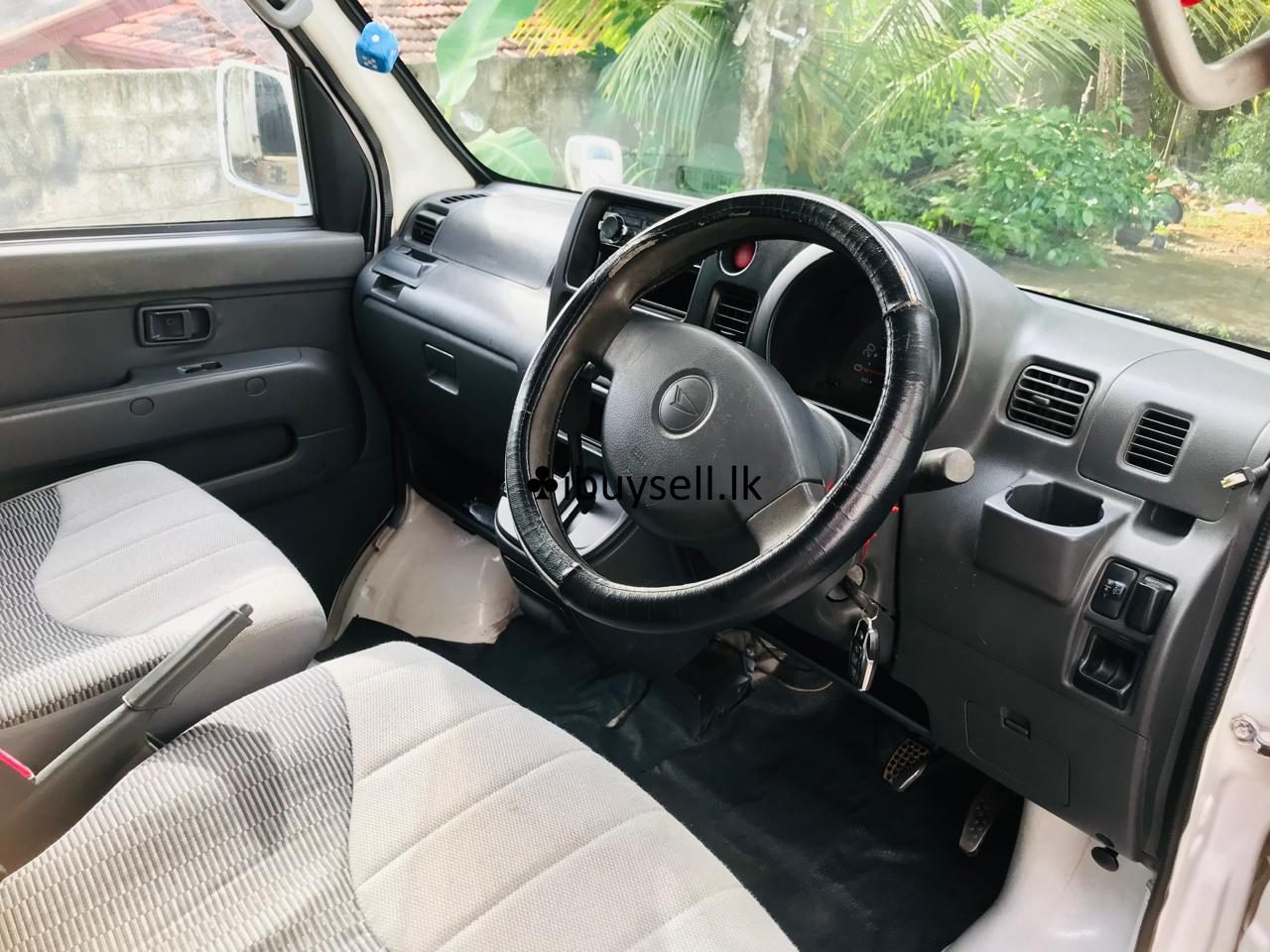 RENT our Daihatsu Hijet Buddy Van – Colombo