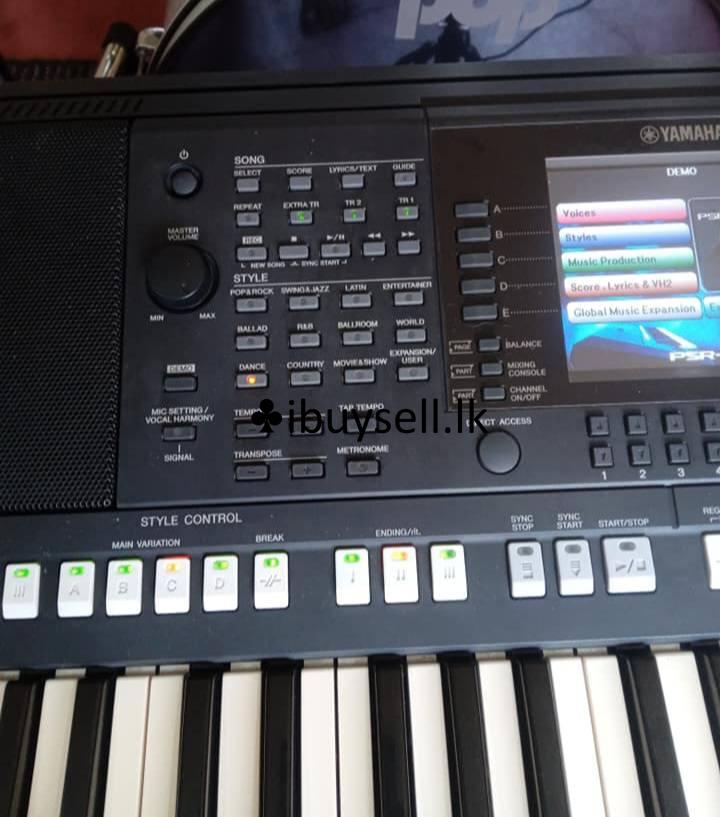 Yamaha psr S 950 keyboard FOR SALE
