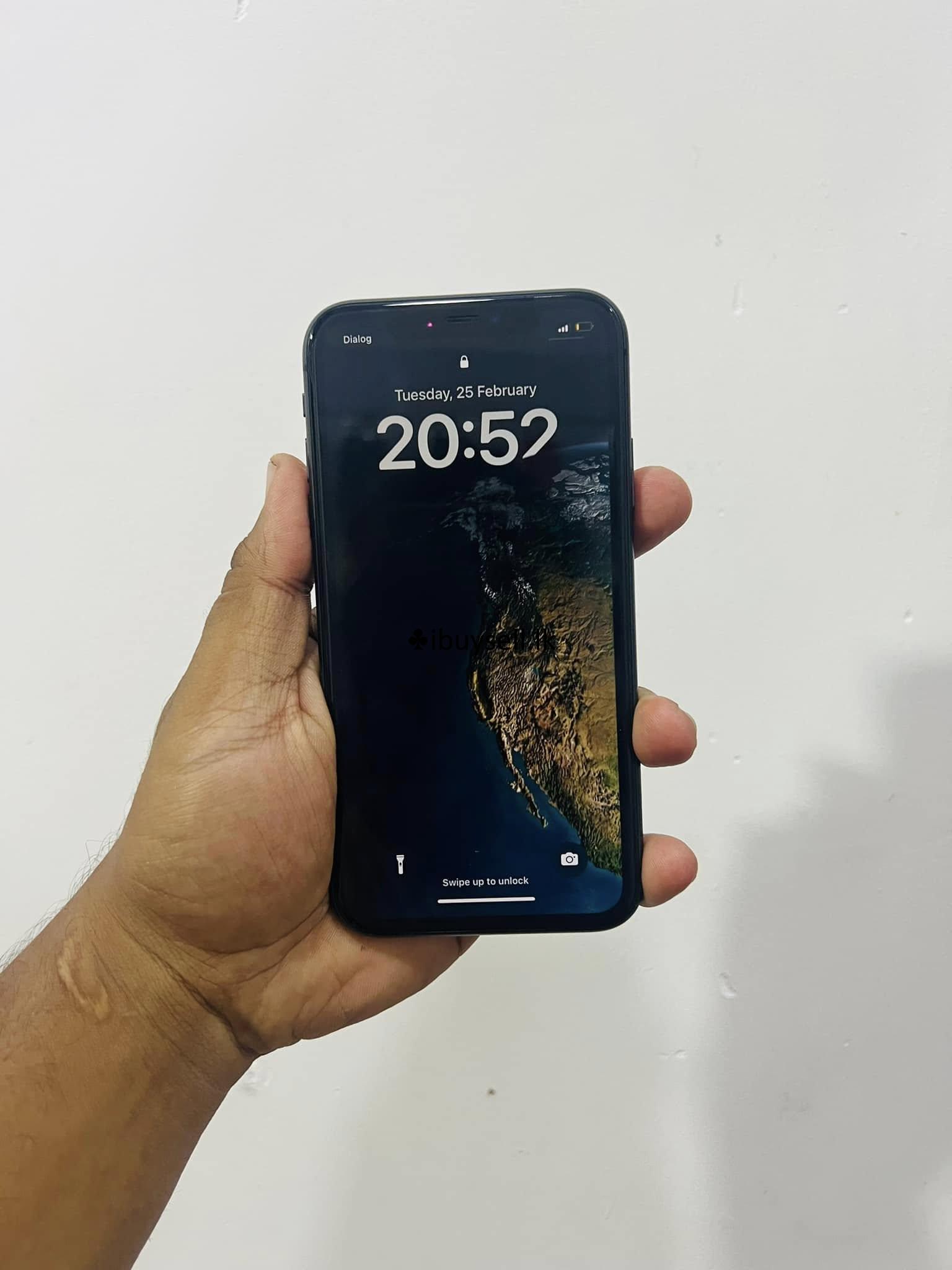 Iphone 11 phone for sale -Kaluthara