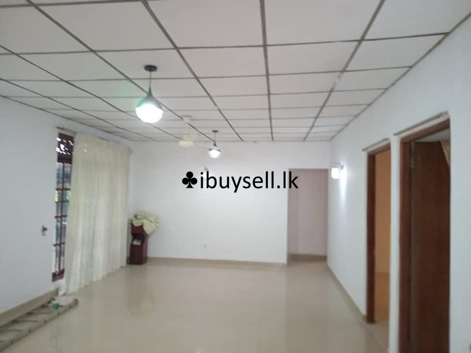 House for sale -Piliyandala