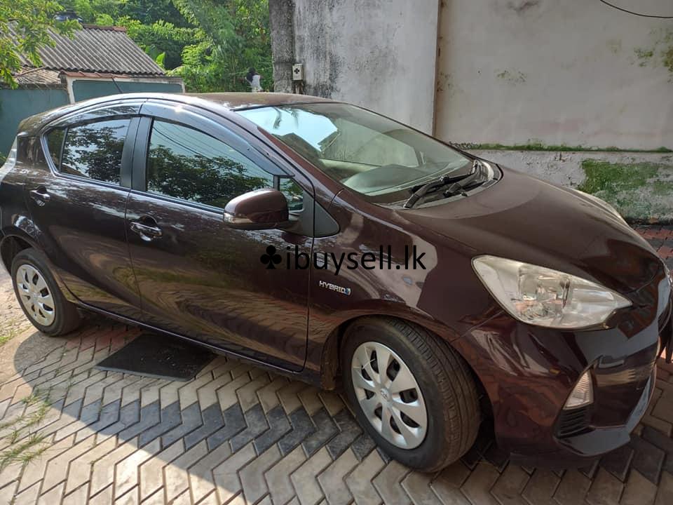 Toyota aqua Car for rent Colombo & Gampaha Areas