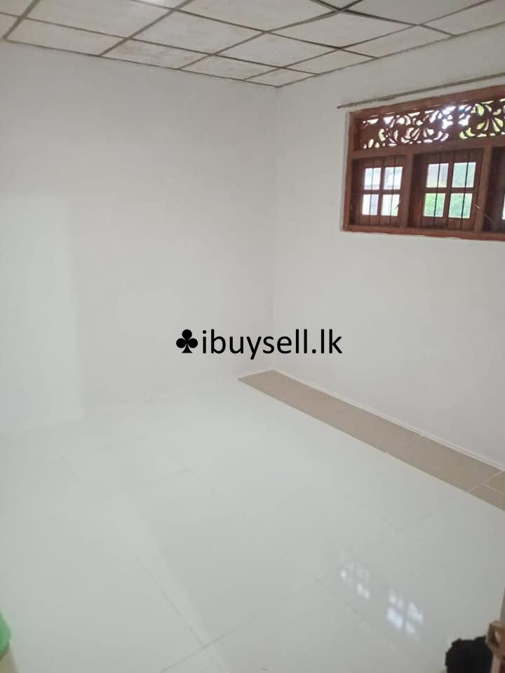 House for sale -Piliyandala