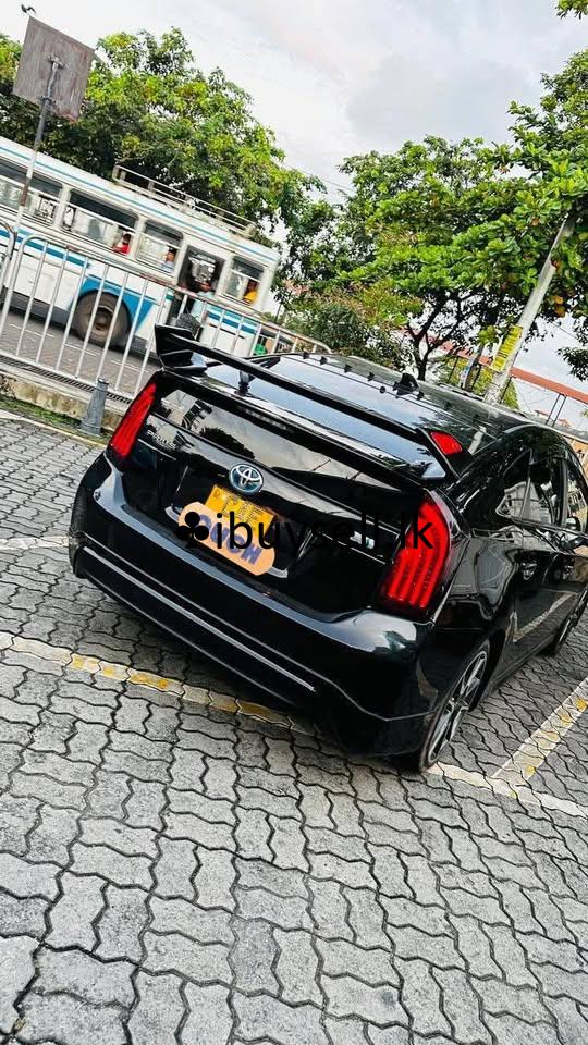 Toyota Prius in Piliyandala for sale!