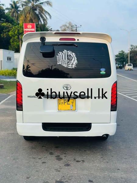 Toyota KDH 200 2006 model for sale!