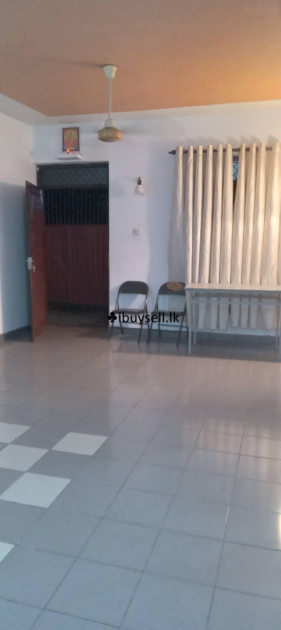 House for rent in Mount lavinia