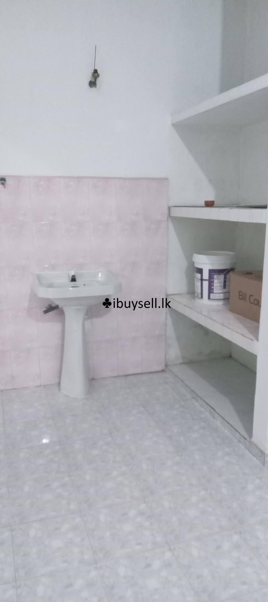 House for rent in Mount lavinia