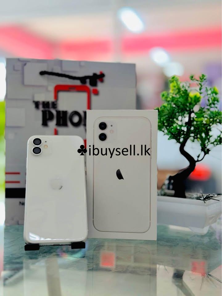 IPHONE 11 for sale – Negambo