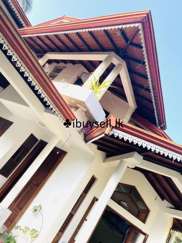 Two Story House For Sale in Miriswatta