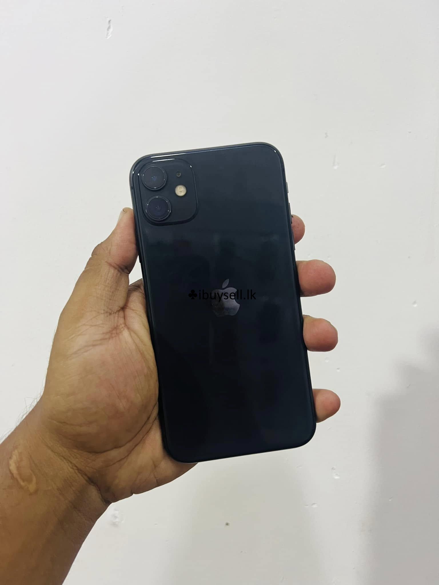 Iphone 11 phone for sale -Kaluthara