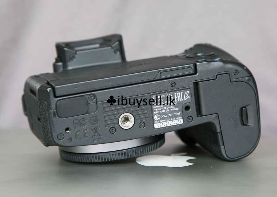 Canon EOS R Mirrorless camera body for sale-  thalawathugoda