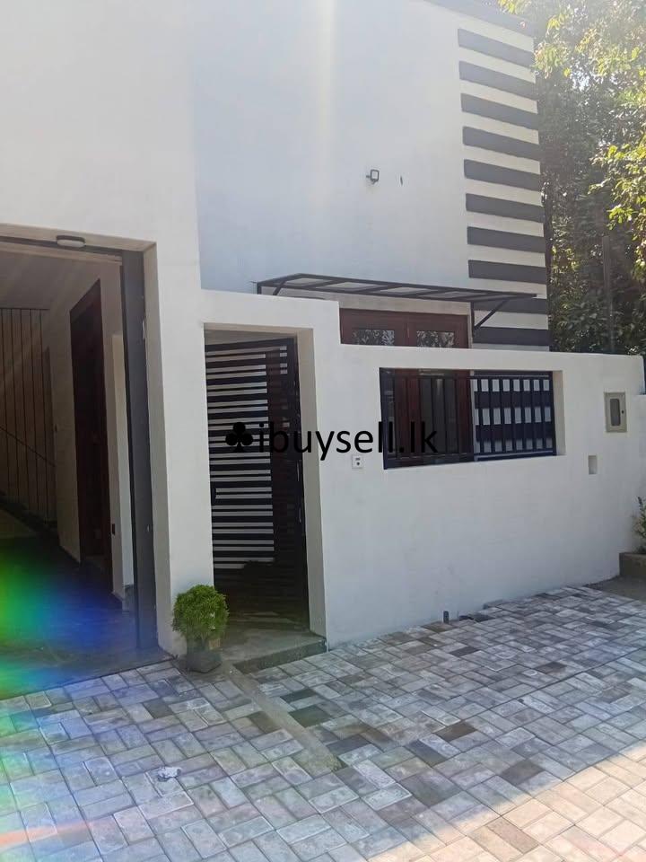 Brand new single store House for sale in malabe