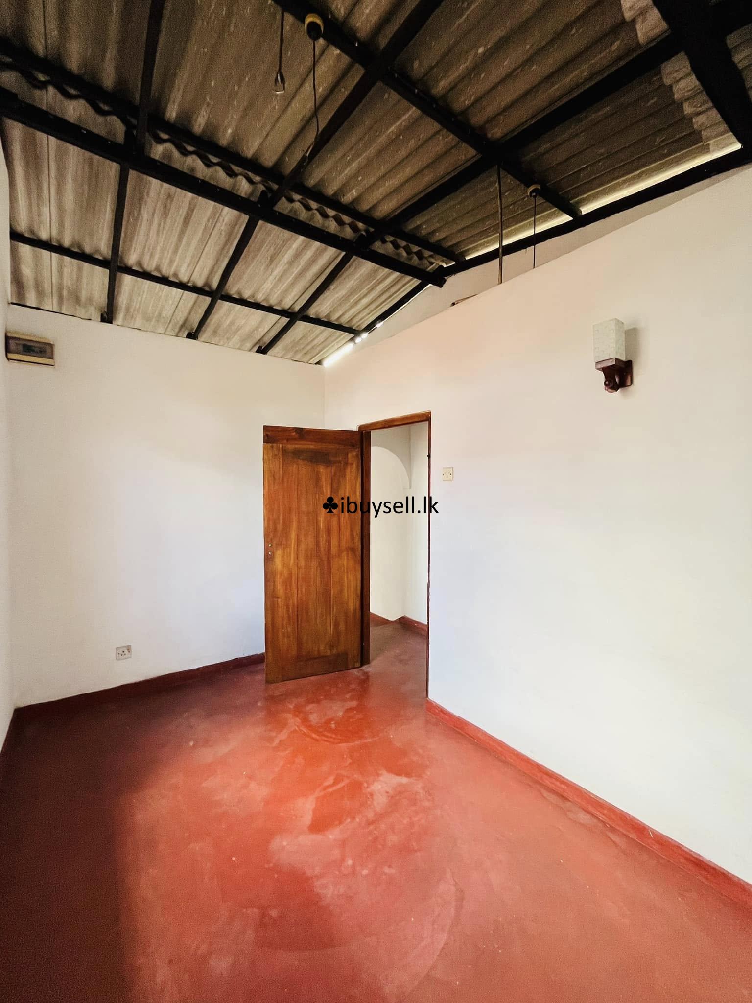 Annex for rent in Kotikawatta IDH area