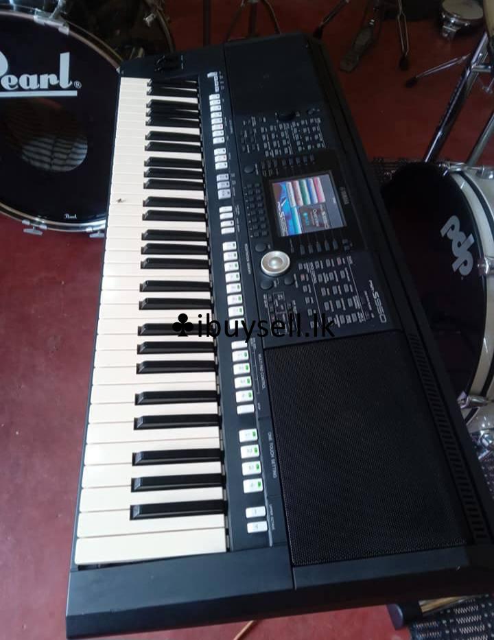 Yamaha psr S 950 keyboard FOR SALE