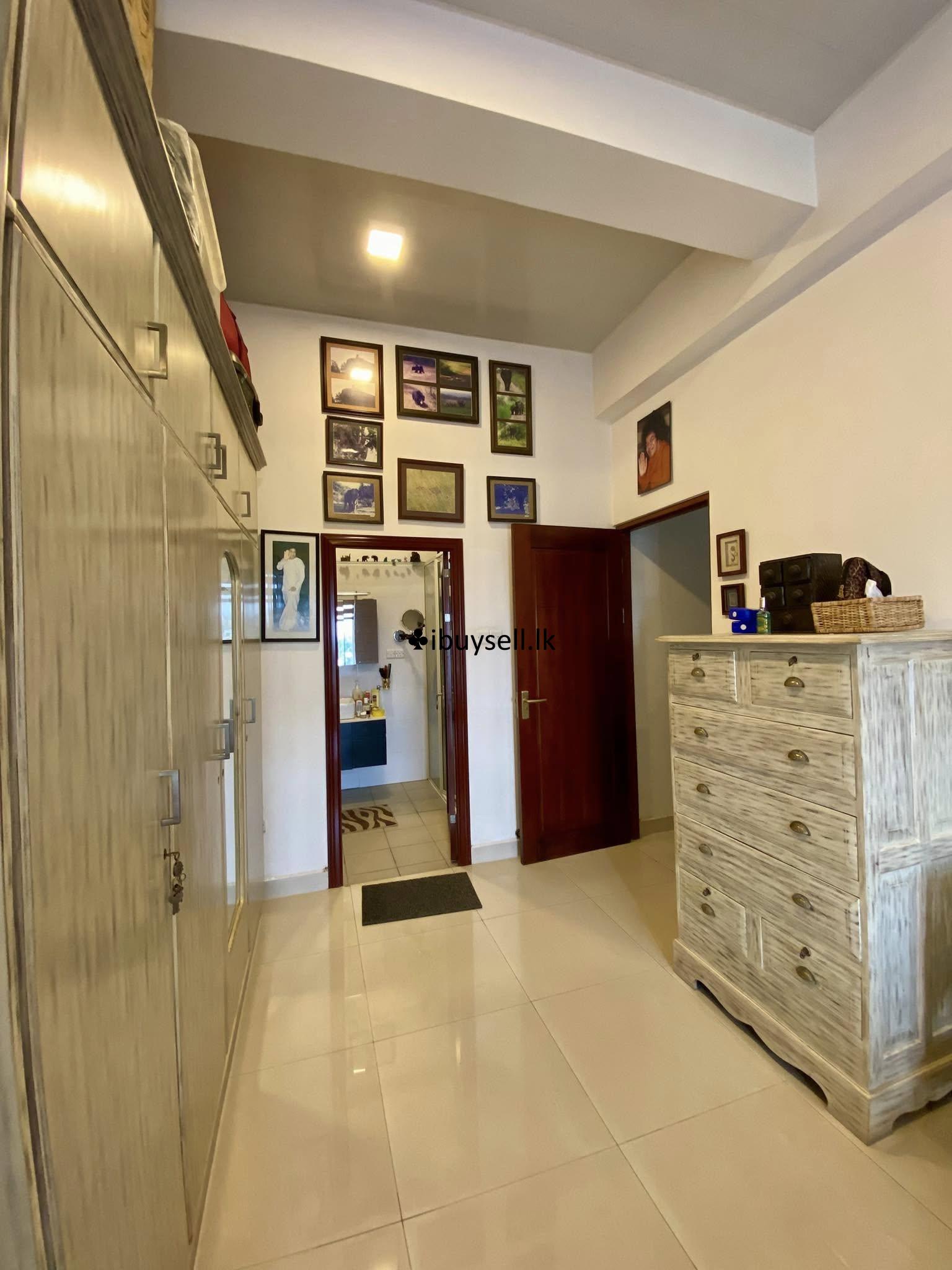 Apartment For Sale At Mount Lavinia(Land Side) – Colombo