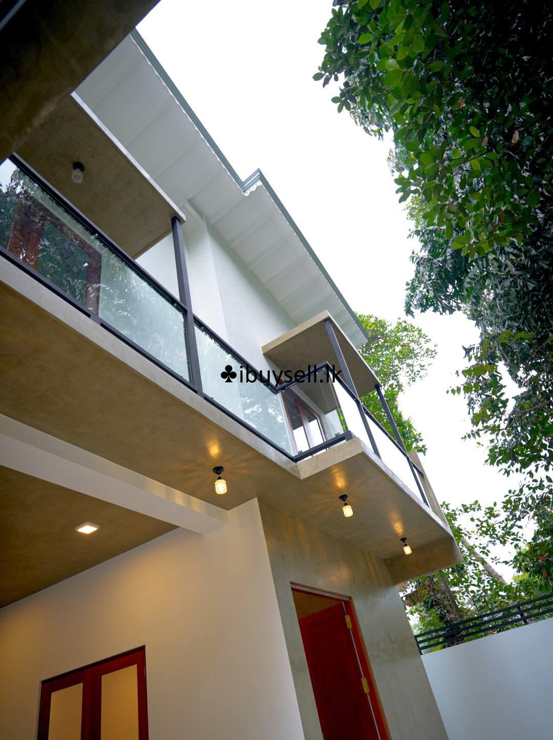 Brand New Luxury Three Story House For Sale In  Kesbewa