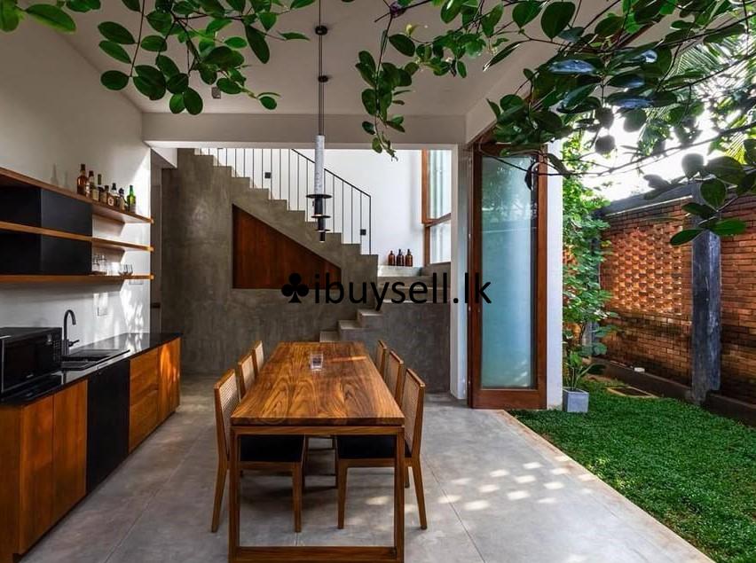 Battaramulla wickramasinghe pura four stories house for sale