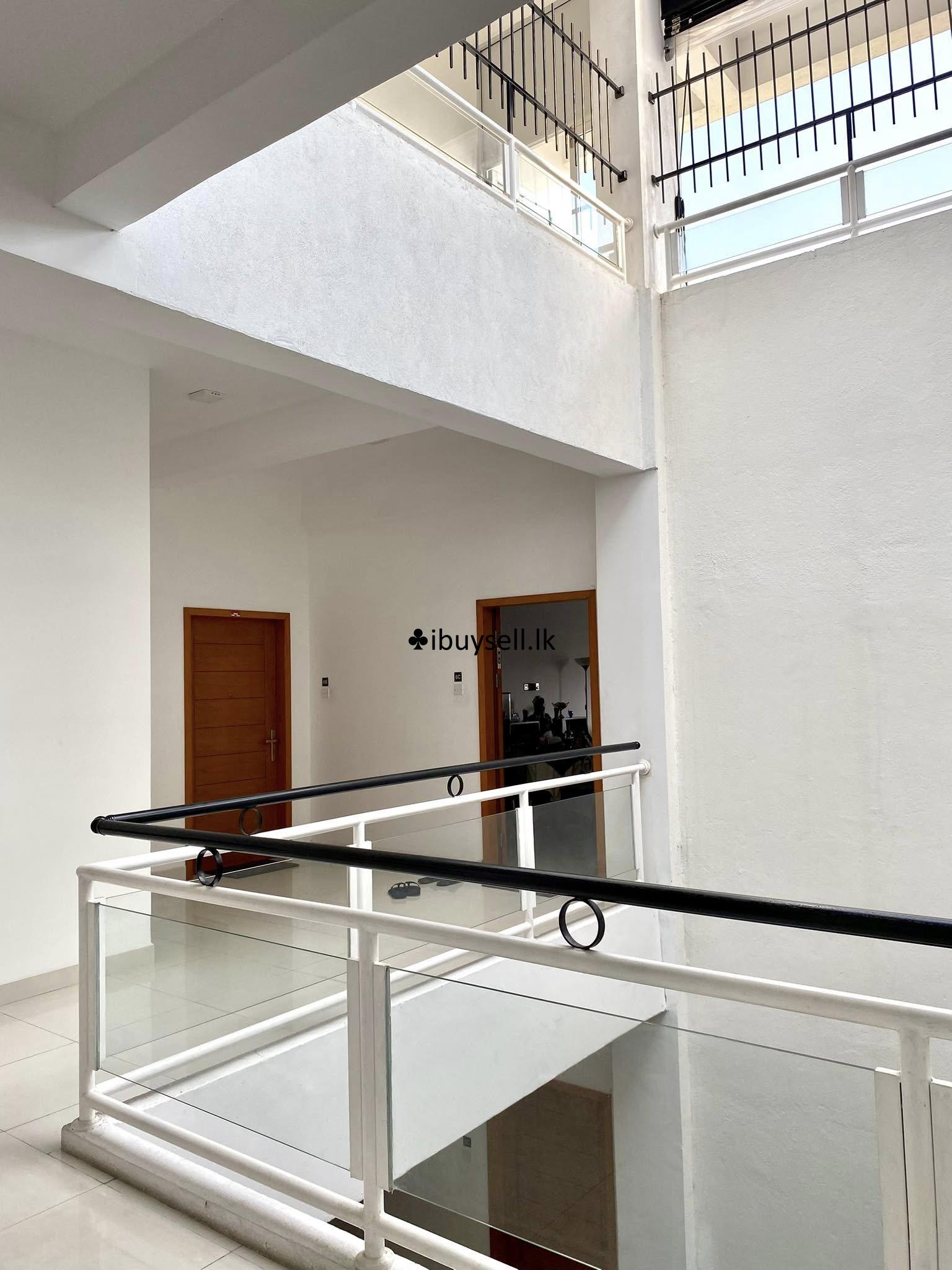 Apartment For Sale At Mount Lavinia(Land Side) – Colombo