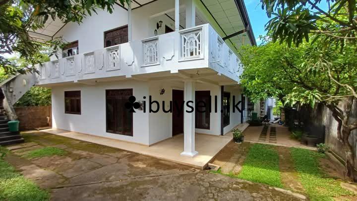 Two story house for sale in Hokandara