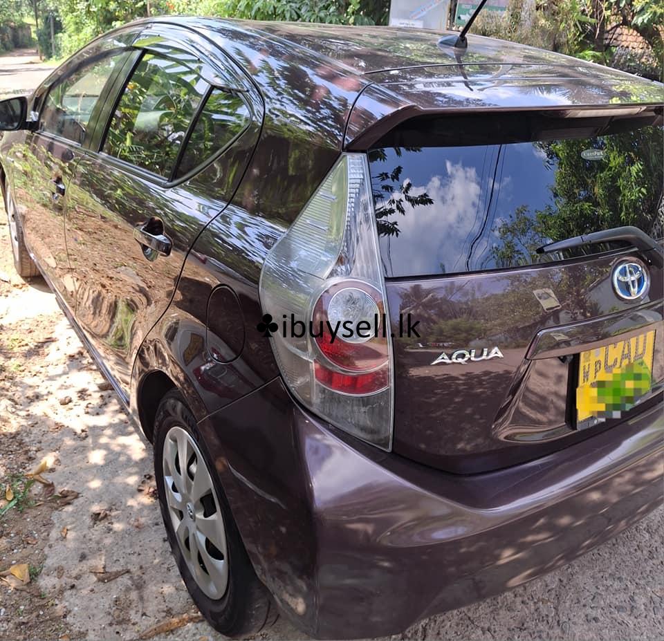 Toyota aqua CAR RENT – Colombo