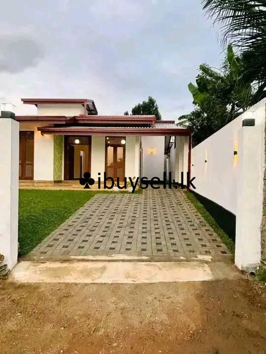 Brand New Single Story House For Sale In Kiriwaththuduwa.