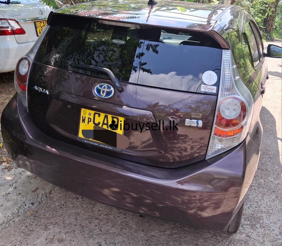 Toyota aqua CAR RENT – Colombo