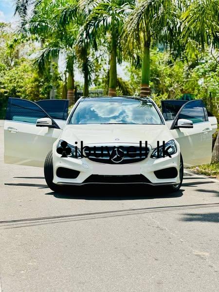 ⭕Mercedes BENZ E300 NIGHT EDITION 2015 FOR SALE!