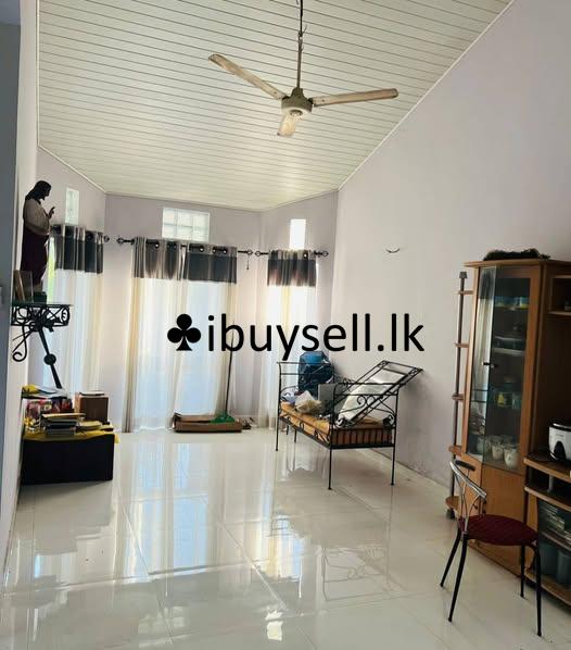 House for sale Battharamulla pelawattha