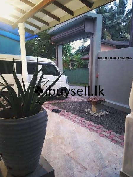 House for sale in Kasbawa